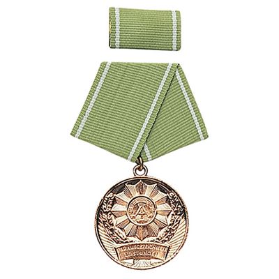 Medaillen mit Auszeichnung für MDI 'FÜR AUSGEZEICHNETE LEISTUNG'