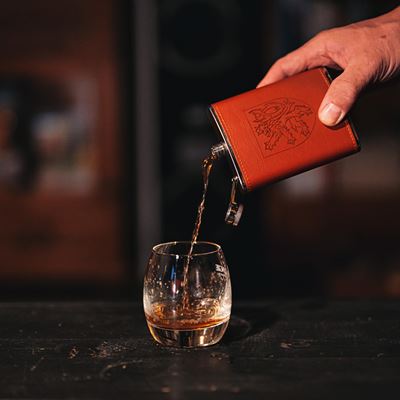 Flachmann TSCHECHISCHER LÖWE 225ml (8oz)