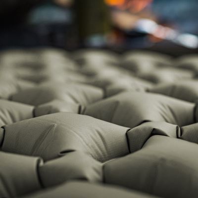 Aufblasbare Isomatte Sleeping Pad 195 × 60 × 5 cm GRÜN M-TAC 60018001 5