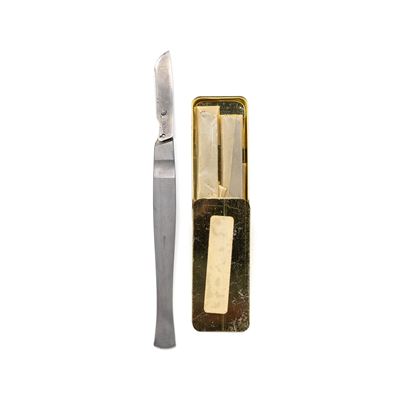 Skalpellklingenhalter flach + 20 Stück Klingen Nr. 5