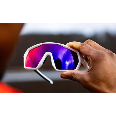 Taktische Sonnenbrille WX CITADEL CAPTIVATE™ WEISS rahmen RED MIRROR Gläser WILEY X CHCTD06-W 3