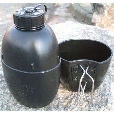 Feldflasche NATO (58) BRITISCH Kunststoff mit Trinkbecher SCHWARZ