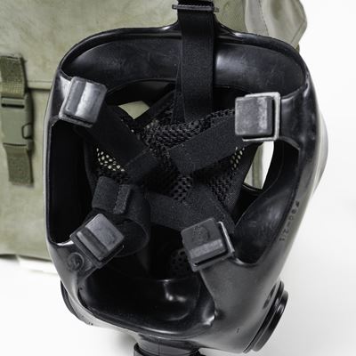 Gasmaske OM-90 + Anzug JP-90 in gebrauchter Hülle  maska-OM90 2